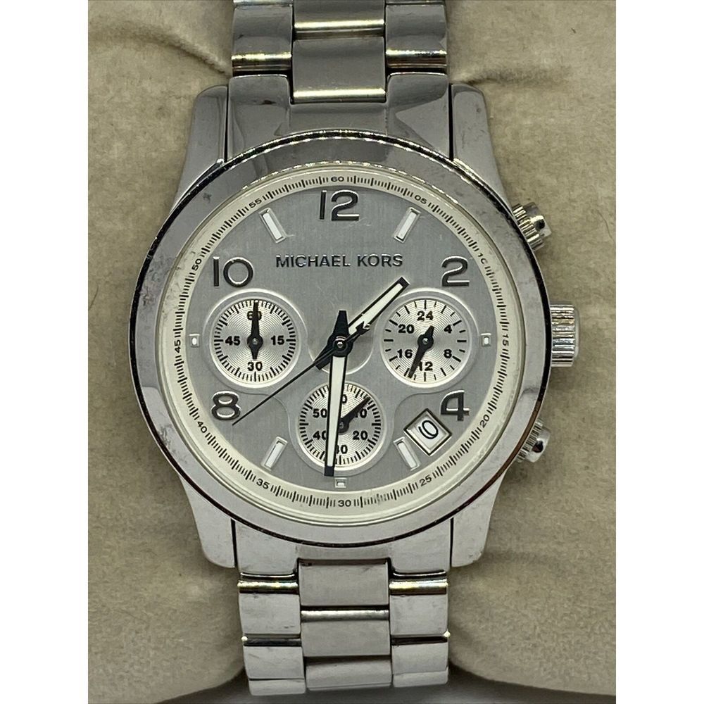 Michael Kors Runway MK5076 Women's Silver Stainless Steel Analog Dial Watch RQ44 - Picture 2 of 12